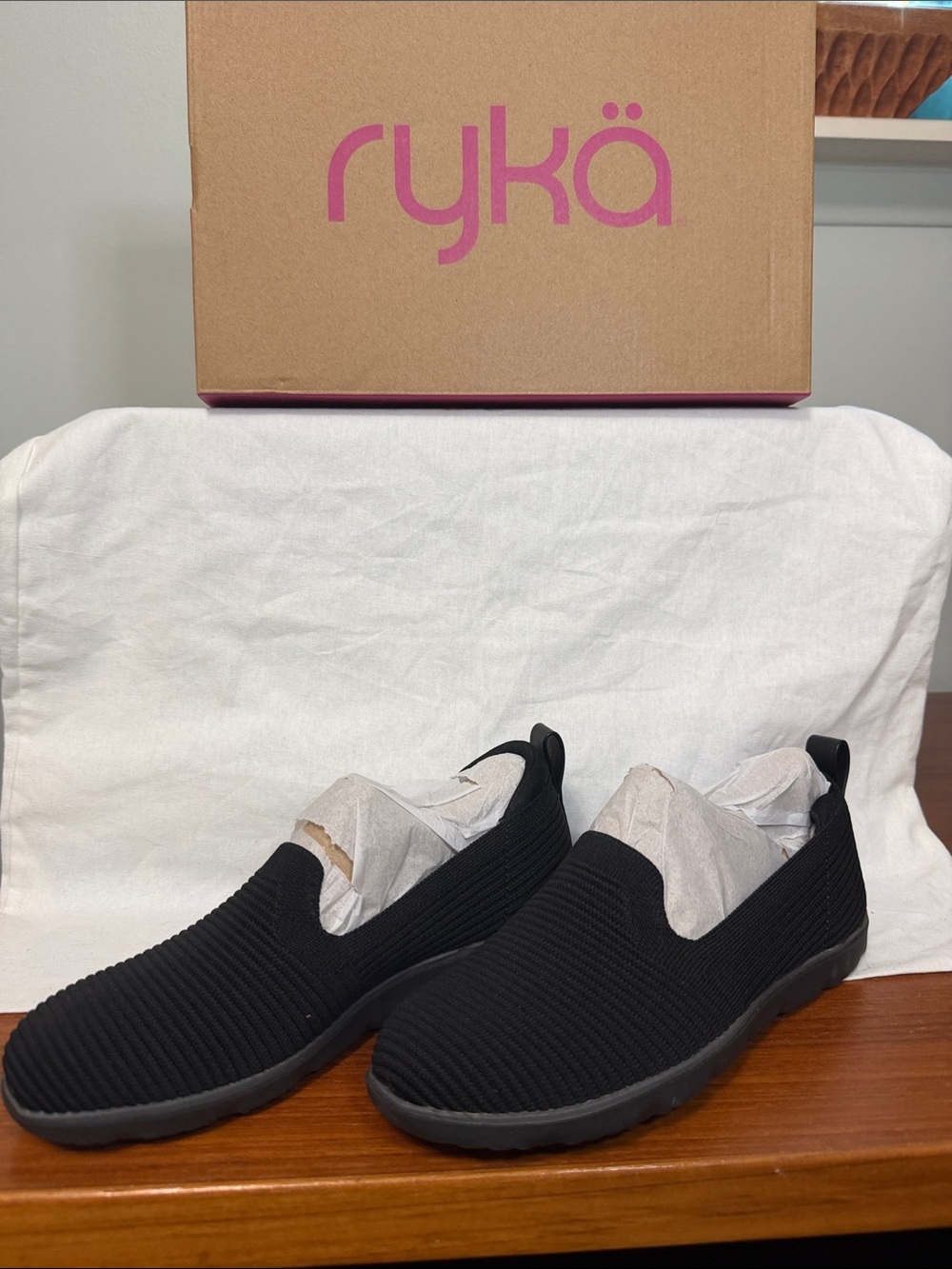 Ryka Black Slip-On Knit Walking Shoes for Men